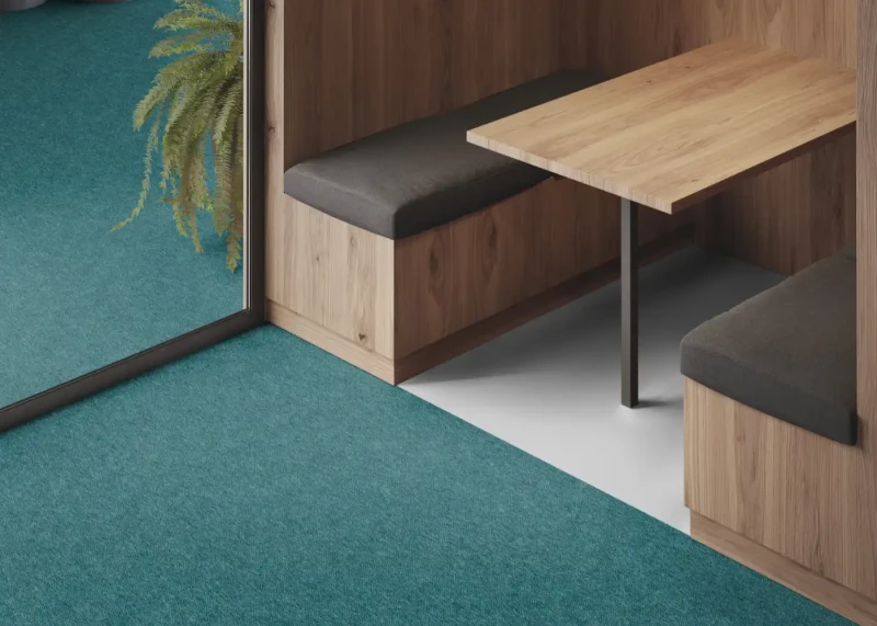 Desso Essence AA90 8012 - płytki dywanowe aranżacja