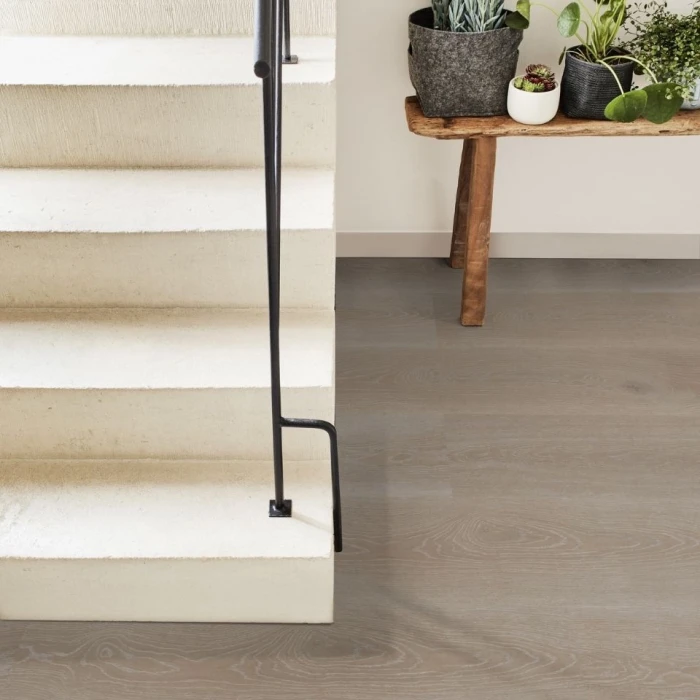 Tarkett Essence Glue-Down Tribe Oak Grey 260053008 panele winylowe aranżacja 1